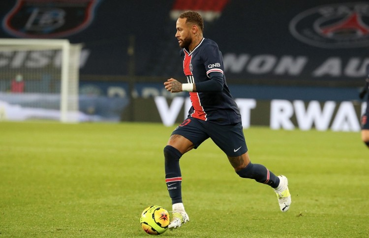 斯洛特亲自叫停！米兰冬窗求购利物浦万金油戈麦斯遇阻（斯洛特出面叫停，米兰冬窗引进利物浦多面手戈麦斯受阻）